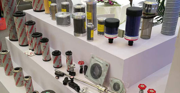 大家都知道使用液壓過濾器效果好，但是如果液壓過濾器堵塞了會(huì)怎么樣呢？以下是液壓過濾器堵塞對(duì)液壓系統(tǒng)造成的后果，由液壓過濾器廠家—朝日液壓介紹如下：